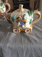 29140 Merge Set Of Three Pumpkin Carriage Teapots Collectables